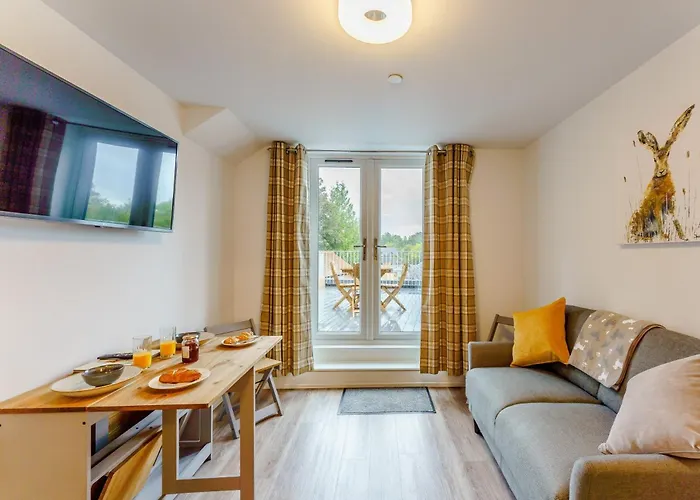 2 Bed In Brockenhurst 78728